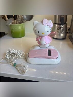 Hello Kitty Pink and White Figurine Corded Phone